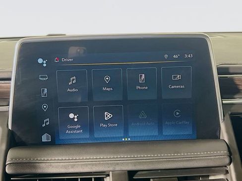 Used 2023 Chevrolet Suburban Z71 w/ Luxury Package image 20