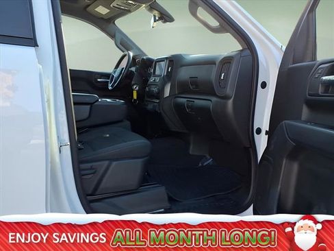 Used 2022 Chevrolet Silverado 1500 Custom w/ Safety Confidence Package image 9