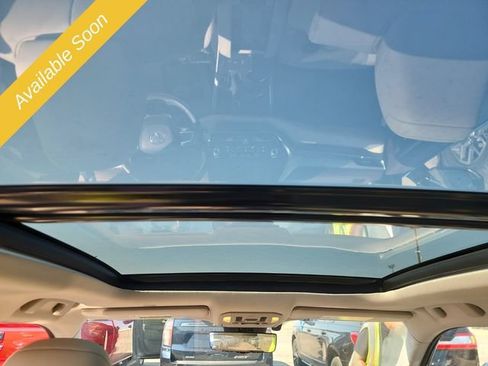 Used 2021 Toyota Highlander Platinum AWD/4WD image 10
