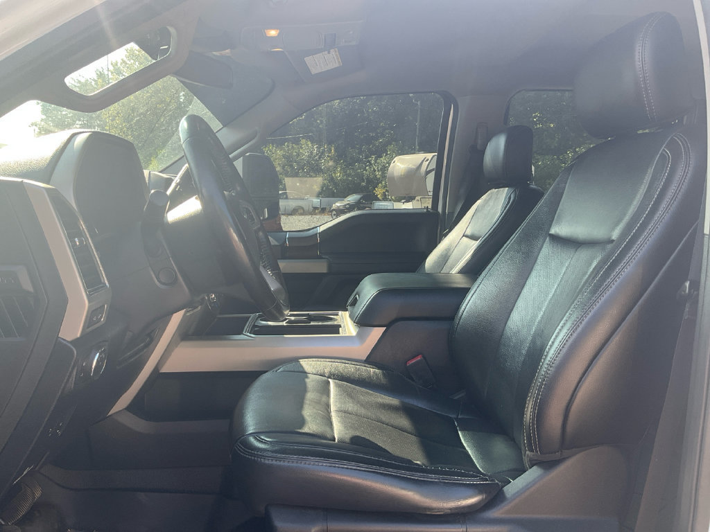 Used 2020 Ford F250 Lariat w/ Lariat Ultimate Package AWD/4WD image 11