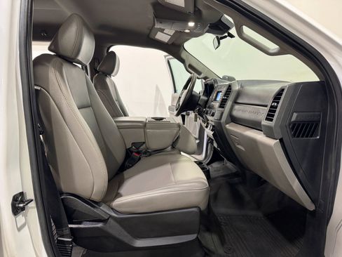 Used 2021 Ford F250 XL w/ Power Equipment Group image 14