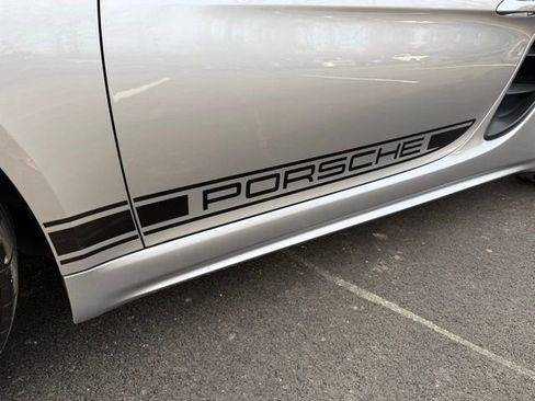 Used 2024 Porsche 718 Cayman w/ Premium Package image 9