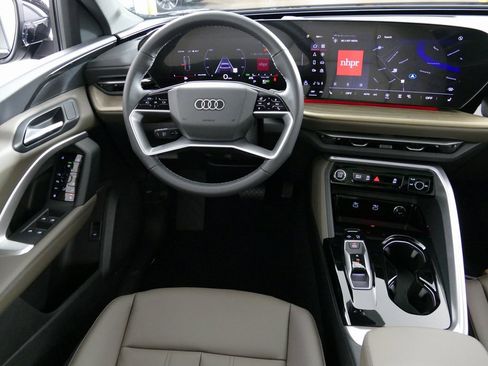 New 2025 Audi Q5 Premium image 26
