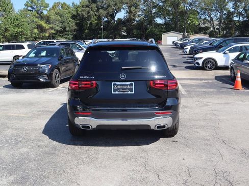 New 2026 Mercedes-Benz GLB 250 4MATIC image 4
