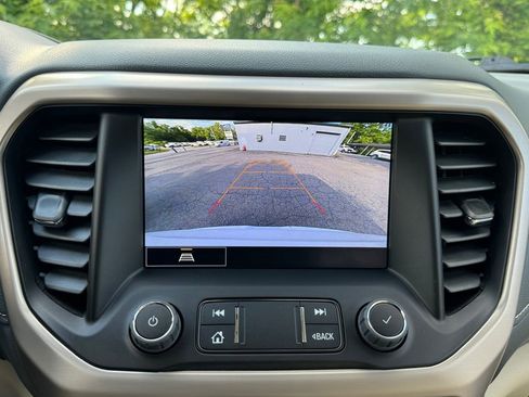 Used 2023 GMC Acadia Denali AWD/4WD image 18
