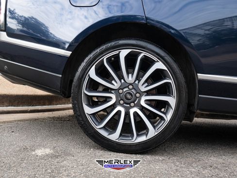 Used 2018 Land Rover Range Rover Supercharged image 11