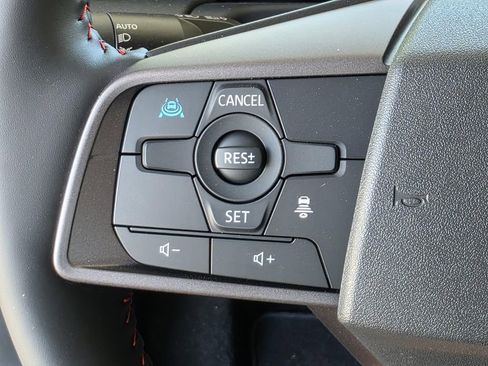 New 2026 Nissan Sentra SR w/ SR Premium Package FWD image 31
