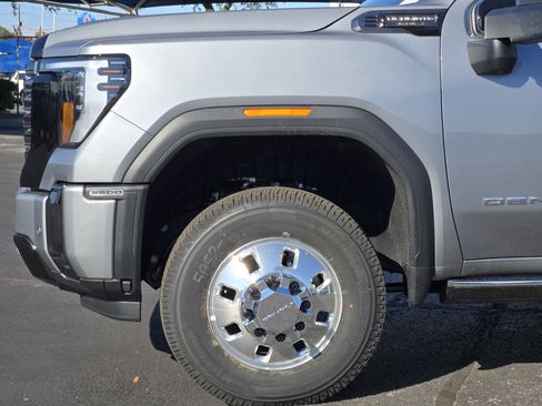 New 2026 GMC Sierra 3500 Denali Ultimate image 5