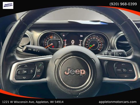 Used 2019 Jeep Wrangler Unlimited Sahara w/ Safety Group image 24