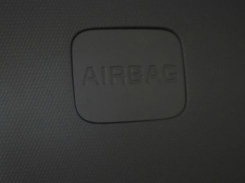 Used 2022 Chevrolet Silverado 2500 LT w/ Convenience Package image 36