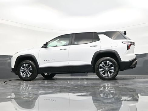 Used 2025 Chevrolet Equinox LT w/ Safety and Technology Package image 22