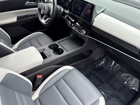 Used 2024 Honda Prologue Touring image 36