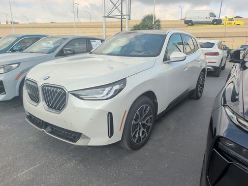 Used 2026 BMW X3 xDrive30 w/ Premium Package AWD/4WD image 3