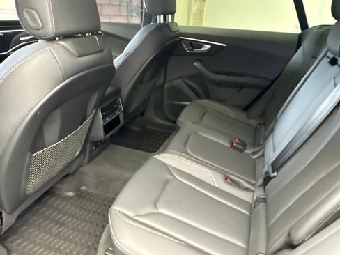 Certified 2025 Audi Q8 Premium Plus AWD/4WD image 20