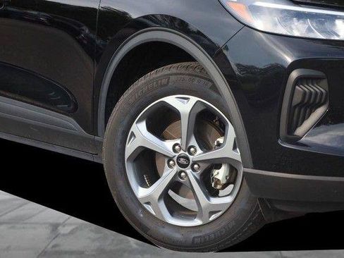 Used 2025 Ford Escape ST-Line AWD/4WD image 3