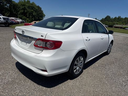 Used 2013 Toyota Corolla LE FWD image 13