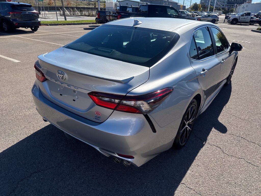 Used 2024 Toyota Camry SE w/ Cold Weather Package AWD/4WD image 7
