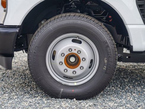 New 2026 Ford F350 XL image 10