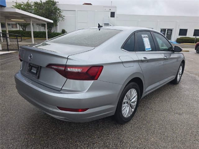 Used 2020 Volkswagen Jetta S w/ Driver Assistance Package FWD image 3