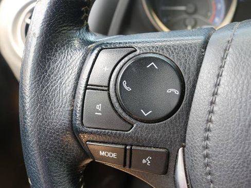 Used 2018 Toyota Corolla iM FWD image 9
