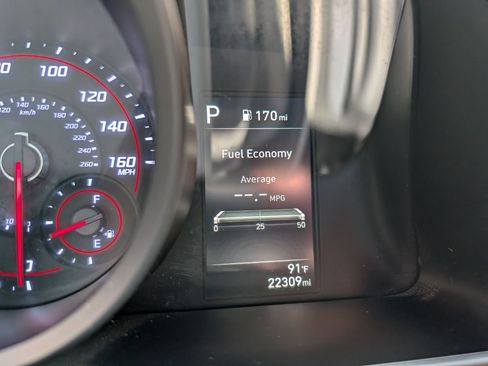 Used 2023 Hyundai Elantra SEL w/ Cargo Package FWD image 20