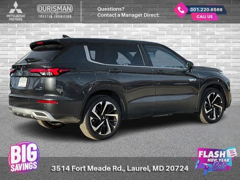 New 2025 Mitsubishi Outlander SE image 2