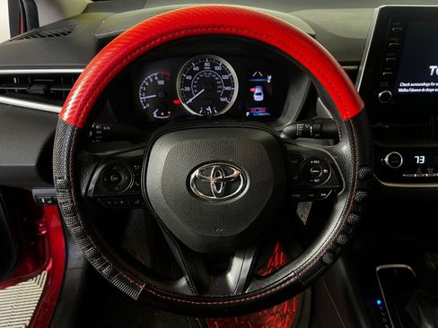 Used 2021 Toyota Corolla LE image 9