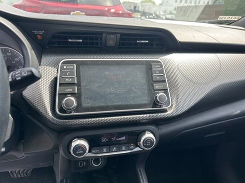 Used 2020 Nissan Kicks SV FWD image 8