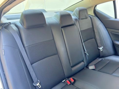 Used 2021 Nissan Altima 2.5 SR w/ SR Premium Package image 29