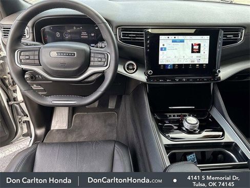 Used 2023 Jeep Wagoneer Series II image 21