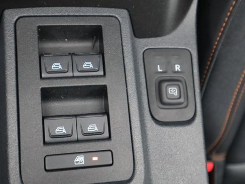 Used 2021 Ford Bronco Badlands image 86