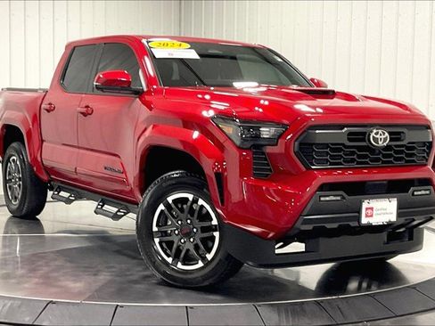 Certified 2024 Toyota Tacoma TRD Sport w/ TRD Sport Premium Package image 3