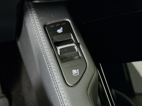 Used 2025 Kia Telluride EX image 25