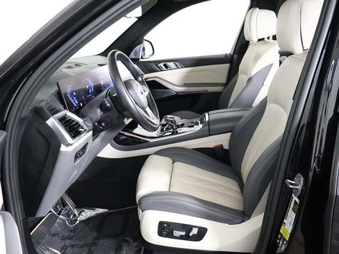 Used 2024 BMW ALPINA XB7 AWD/4WD image 38