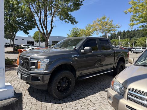 Used 2019 Ford F150 XL w/ Equipment Group 101A Mid AWD/4WD image 3