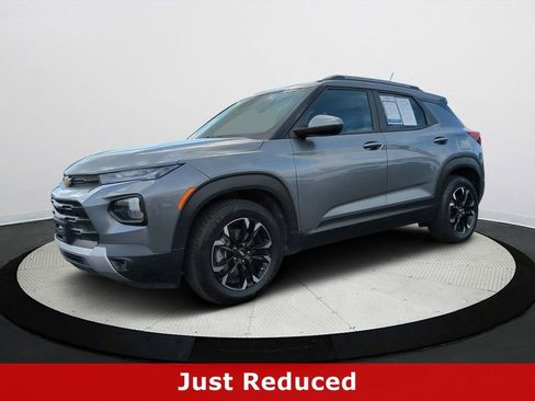 Used 2021 Chevrolet TrailBlazer LT w/ Convenience Package image 1
