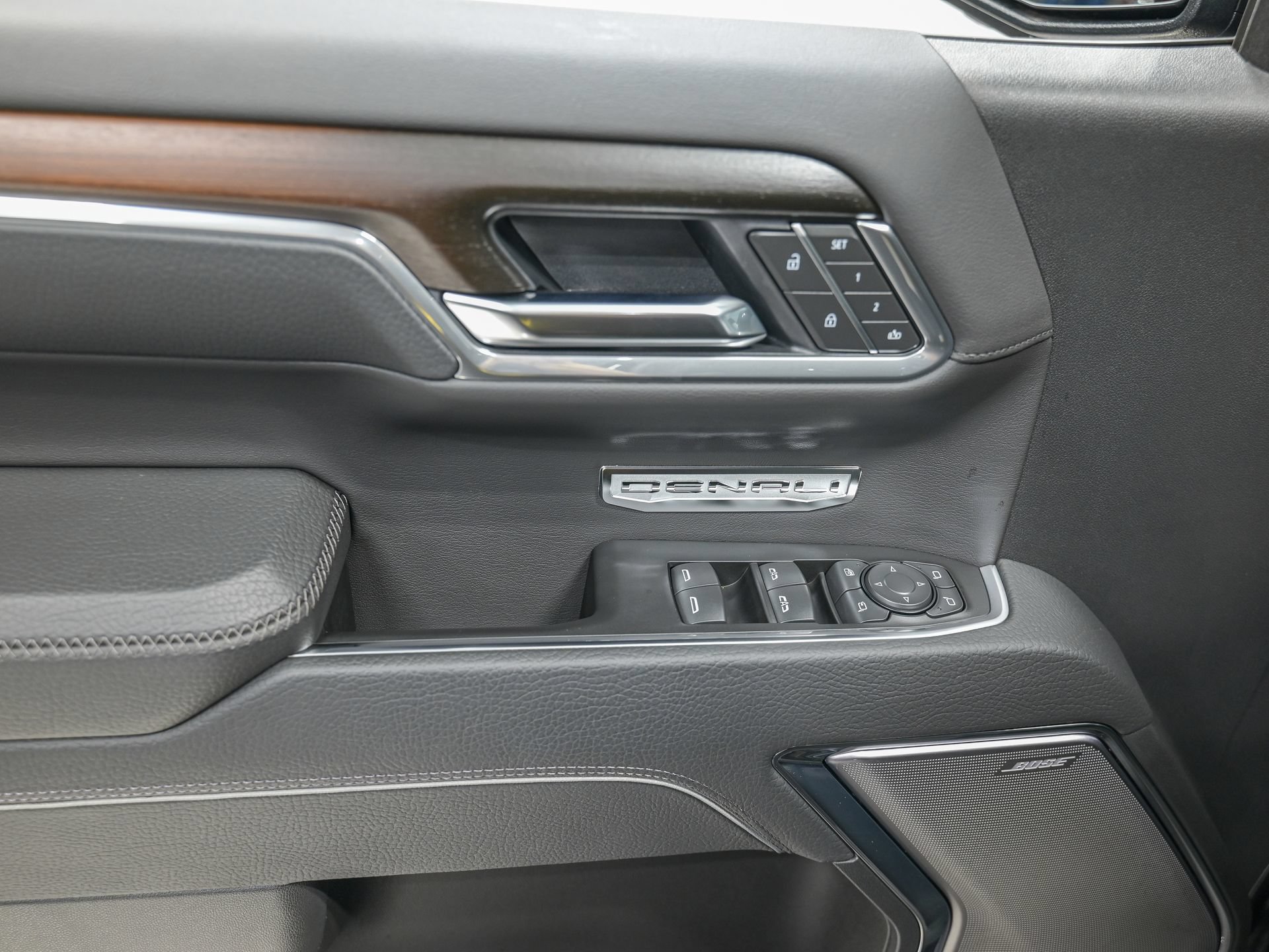 Used 2026 GMC Sierra 1500 Denali AWD/4WD image 13