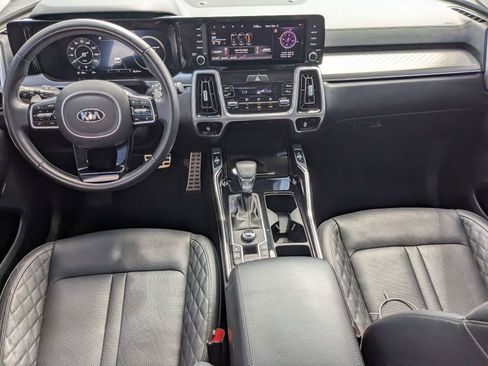 Used 2021 Kia Sorento SX image 16