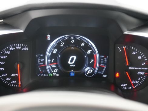 Used 2015 Chevrolet Corvette Stingray Convertible w/ 2LT Preferred Equipment Group RWD image 22