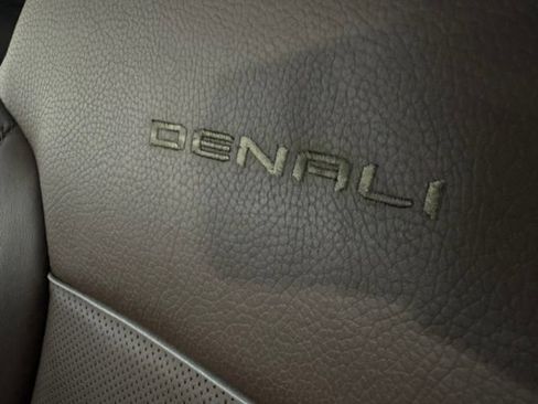 Used 2023 GMC Sierra 1500 Denali AWD/4WD image 34