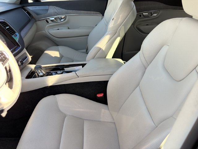 Used 2023 Volvo XC90 B6 Plus w/ Protection Package Premier AWD/4WD image 9