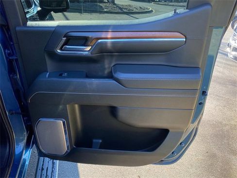 Used 2024 GMC Sierra 1500 Denali w/ Denali Reserve Package image 35