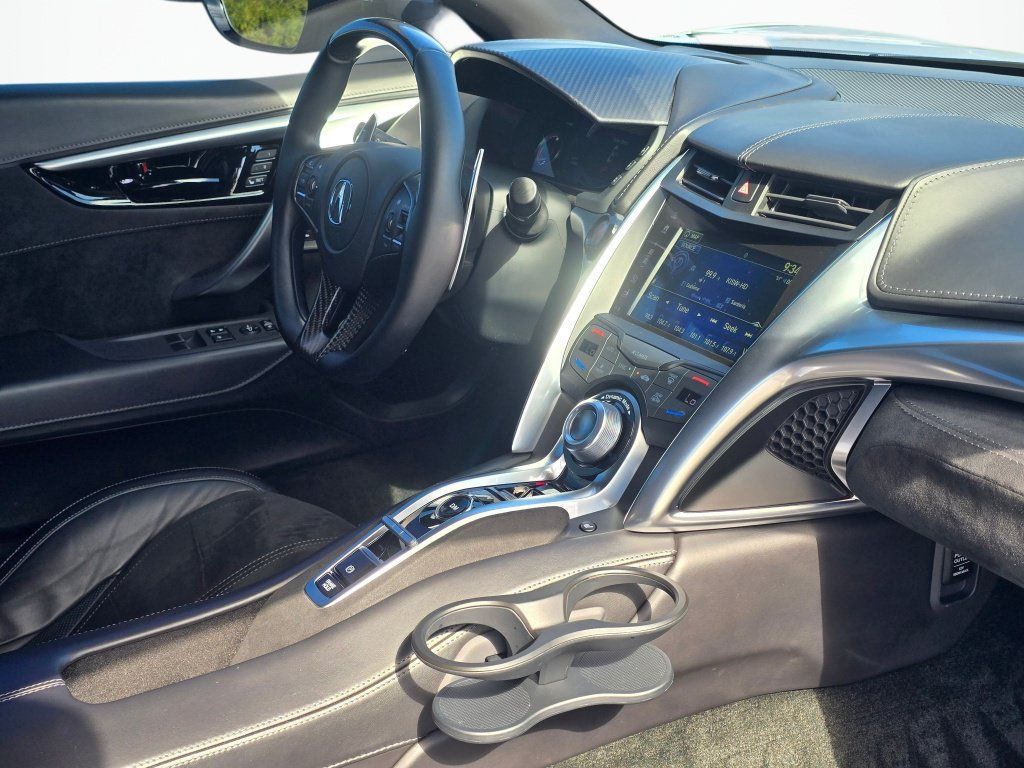 Used 2017 Acura NSX AWD/4WD image 16