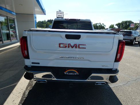 Used 2025 GMC Sierra 1500 SLT w/ SLT Premium Plus Package AWD/4WD image 4