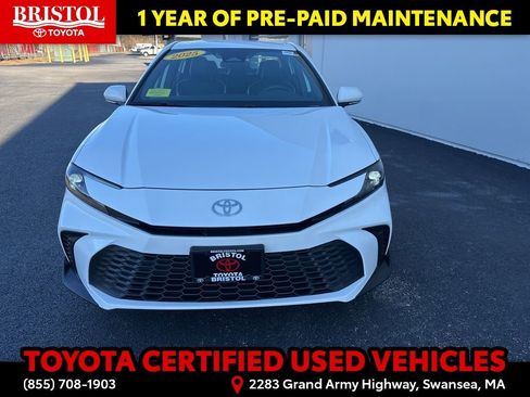 Certified 2025 Toyota Camry SE image 3