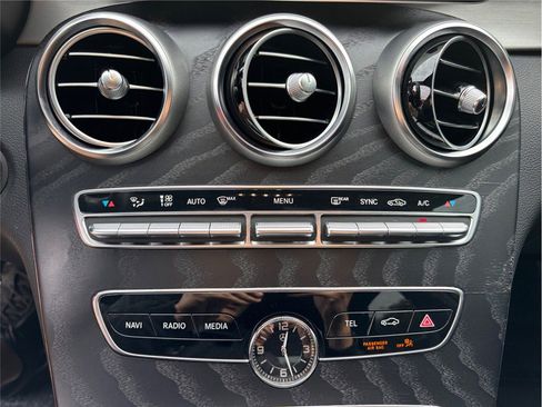 Used 2019 Mercedes-Benz C 300 Sedan image 29