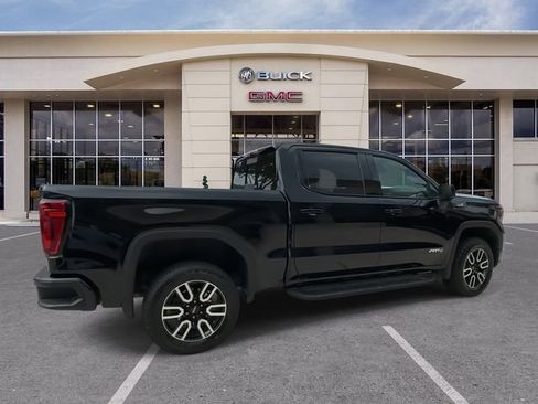Used 2023 GMC Sierra 1500 AT4 w/ Technology Package AWD/4WD image 15