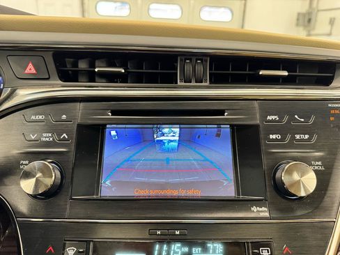 Used 2014 Toyota Avalon XLE Touring FWD image 38