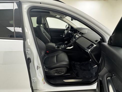 Used 2020 Jaguar E-PACE image 14