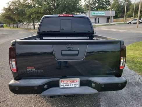 Used 2021 Nissan Frontier SV w/ Midnight Edition Floor Mats RWD image 8